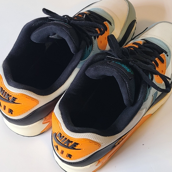 Nike Air Max Sneakers in Orange and Teal - Picture 6 of 8